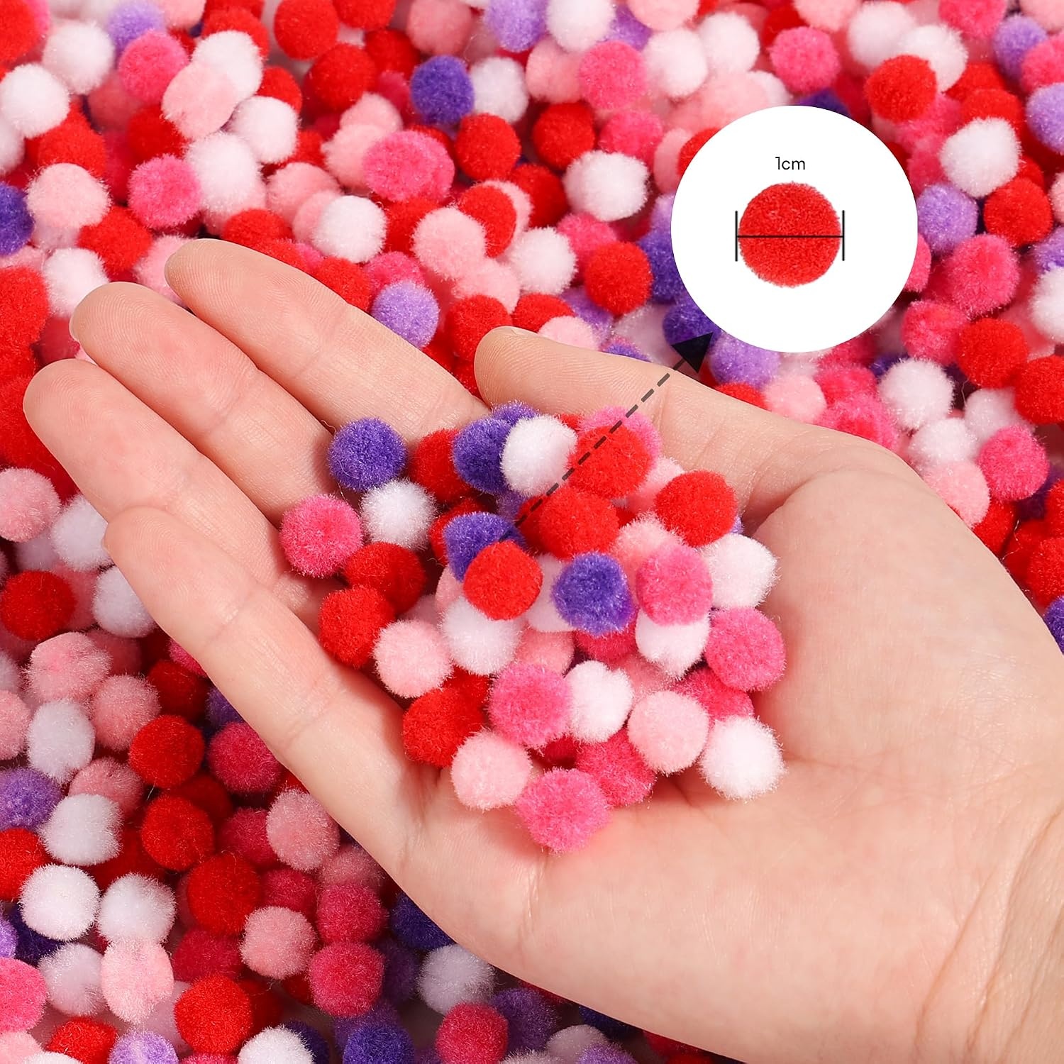 Caydo 1cm Green Pom Poms, 500 Pieces Craft Pom Poms Balls for Kids Creative Arts and Crafts Project and Home Decorations(Valentine)